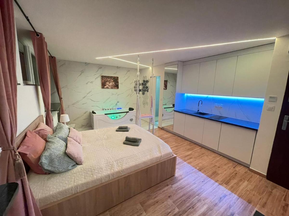 Yourapart Jacuzzi Przy Zamku Krolewskim Warszawa Eksteriør billede
